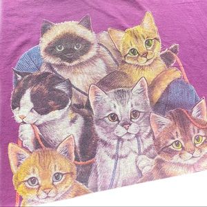Cropped vintage cat shirt